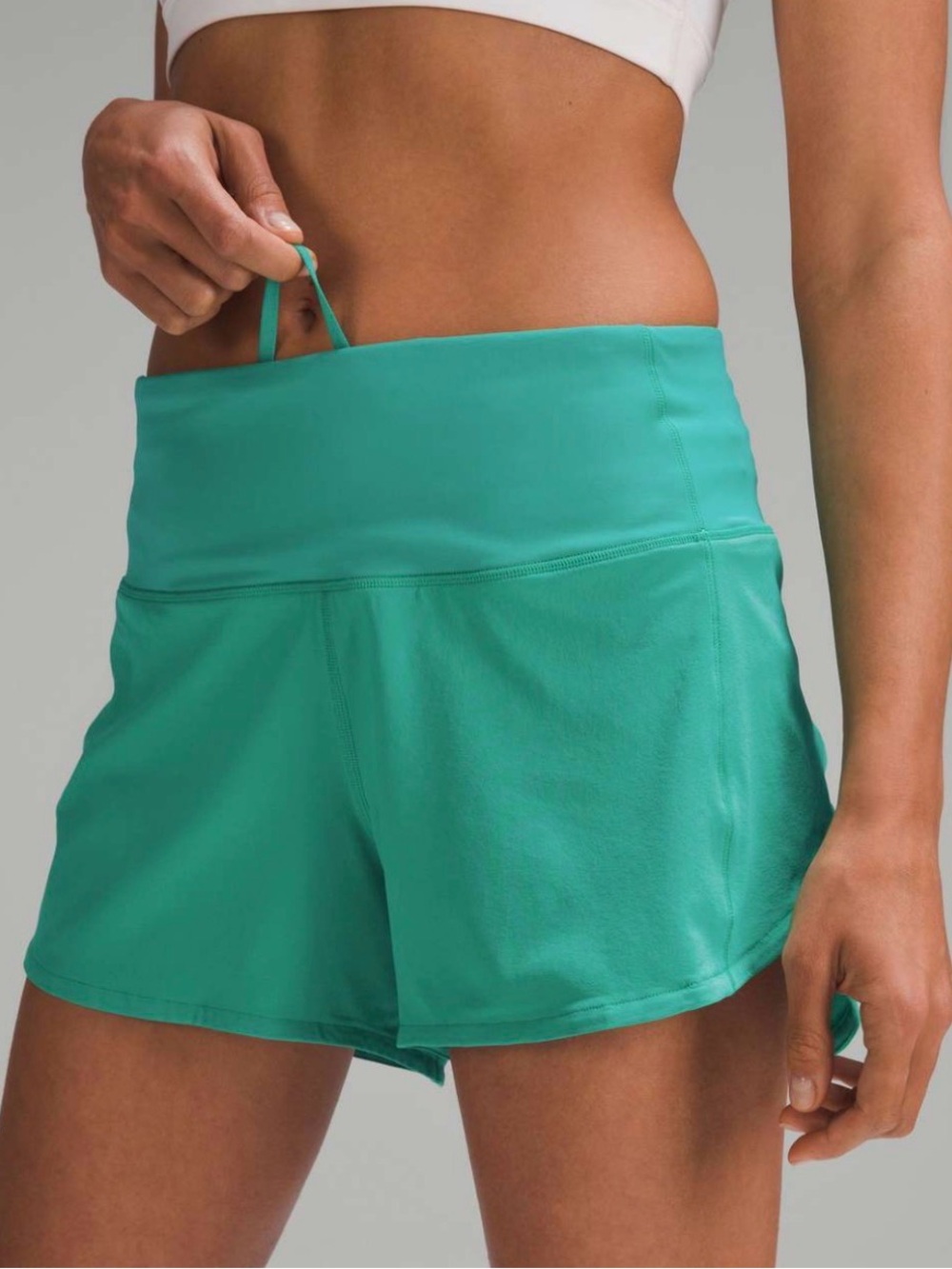 Lululemon Speed Up High-Rise Lined Performance Shorts in Kelly Green 4” inseam